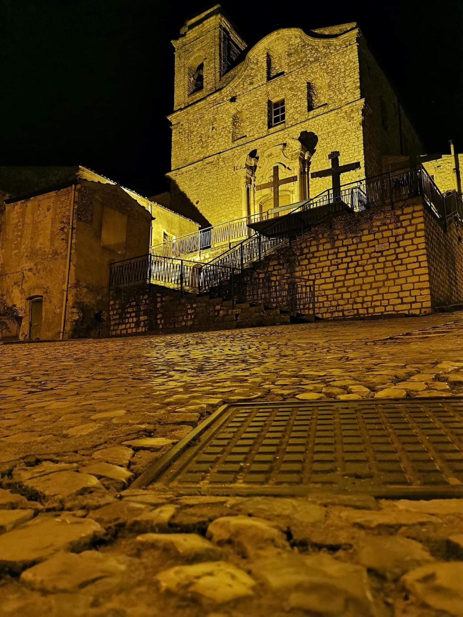 Affittacamere La Cartiera Palazzo Adriano Buitenkant foto